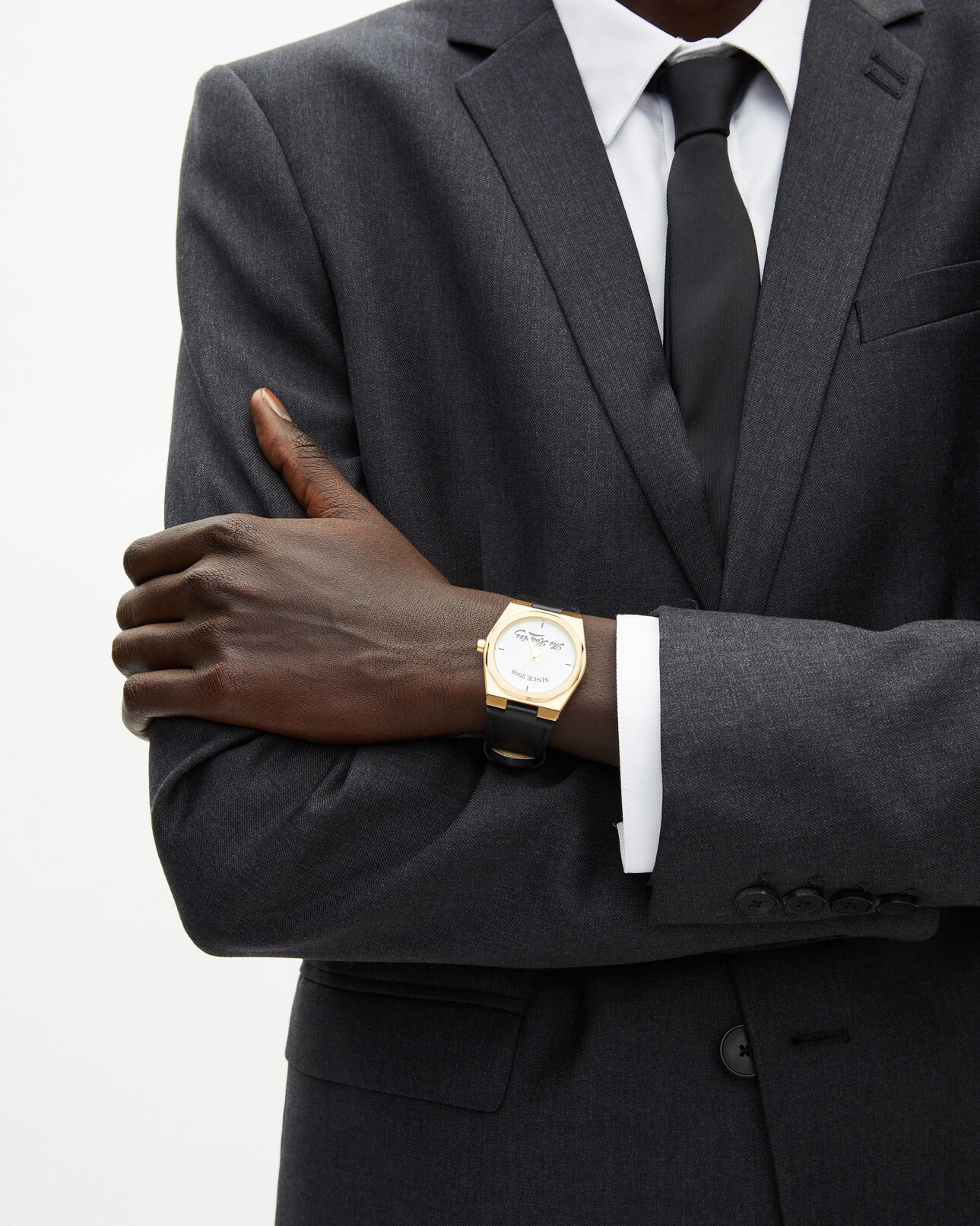 The Kooples MIXTE BLACK / GOLD montre avec logo et bracelet en cuir noir