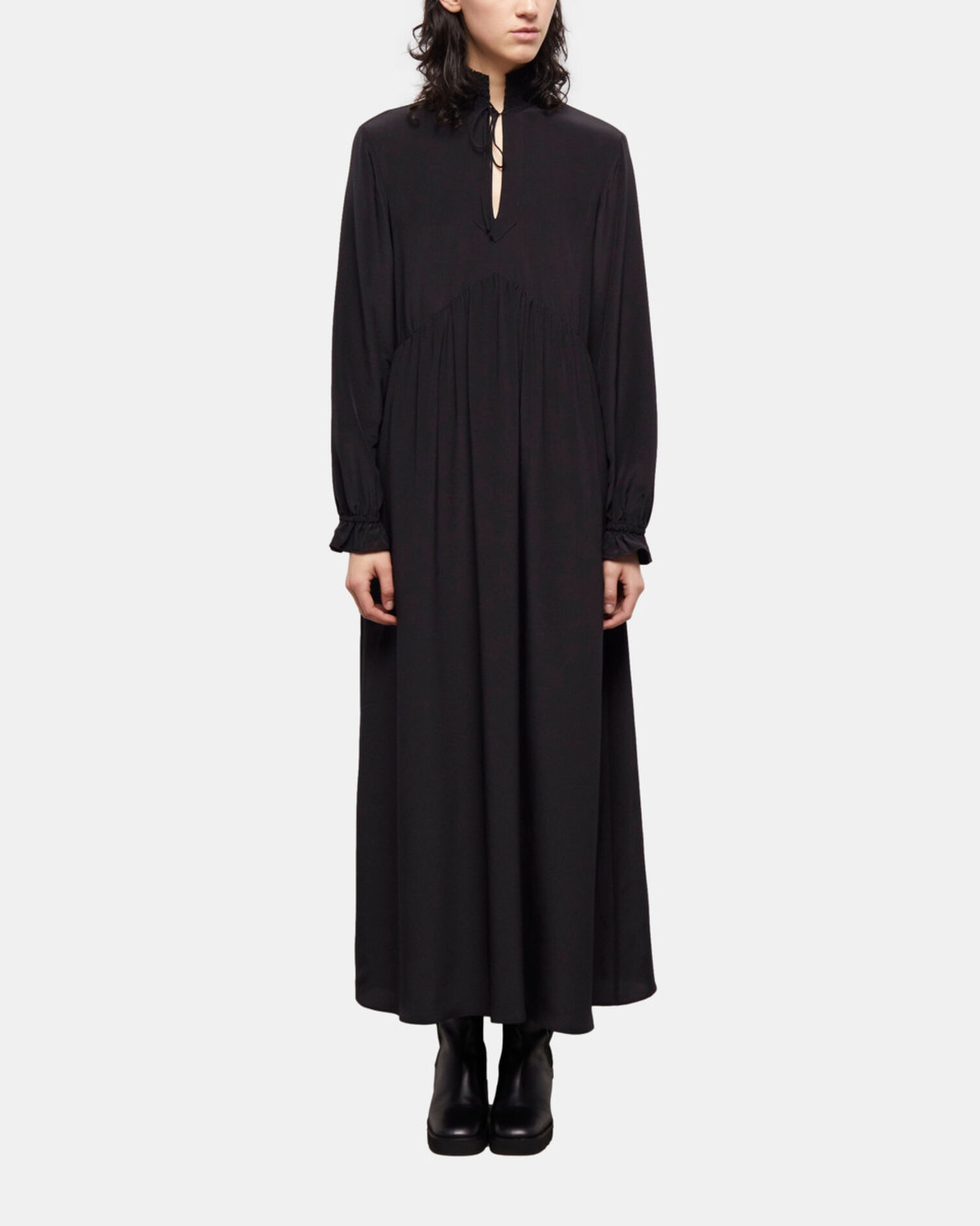 Langes, schwarzes Kleid aus Seide, BLACK, hi-res image number null
