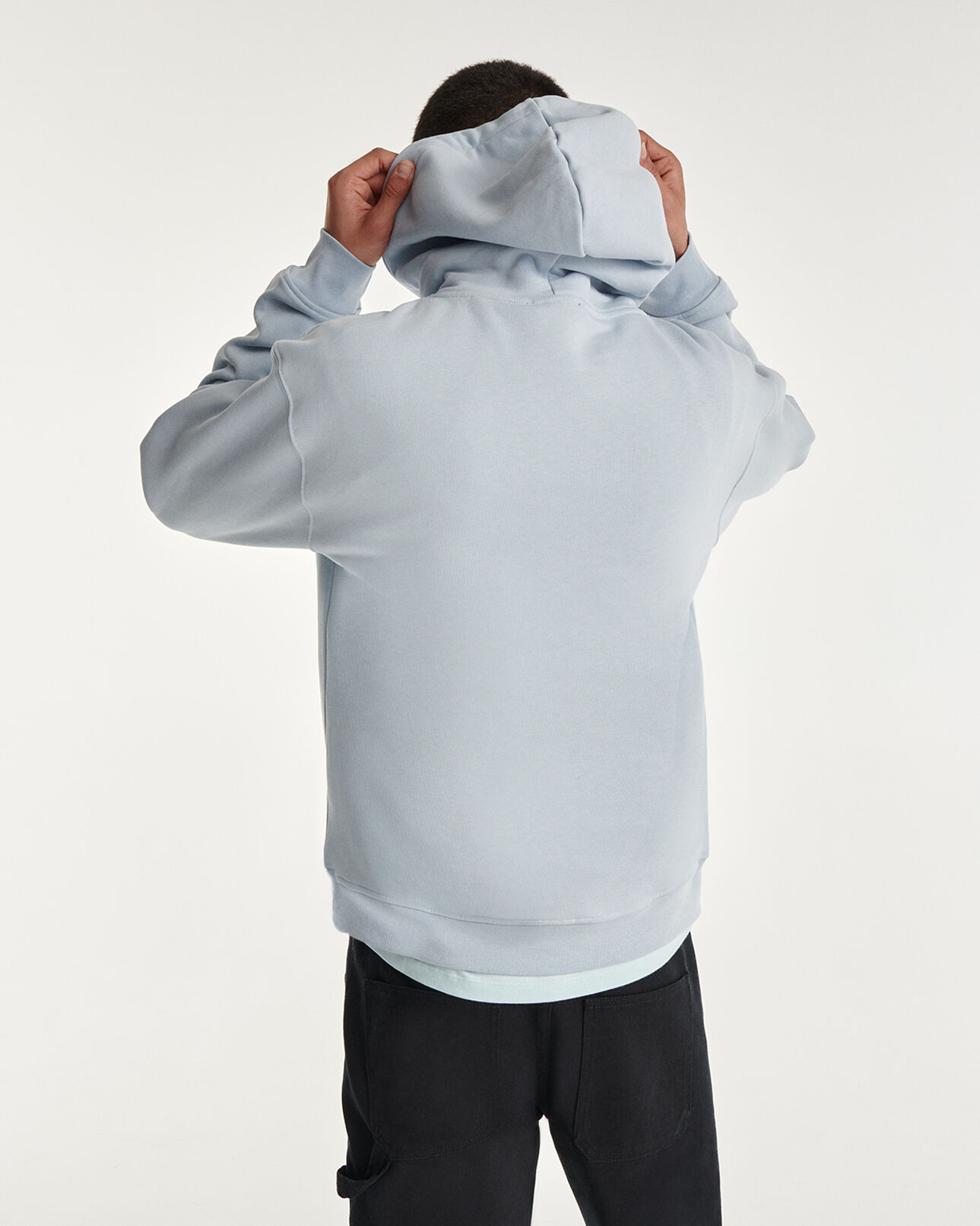 The Kooples HOMME CHAMBRAY BLUE sweat capuche coton bleu à logo argenté
