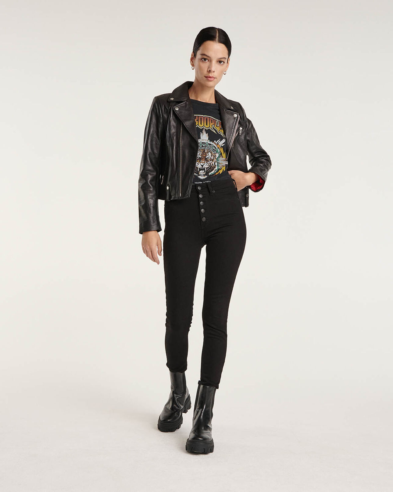 The Kooples DAMEN BLACK WASHED rockiges t-shirt aus baumwolle mit tiger