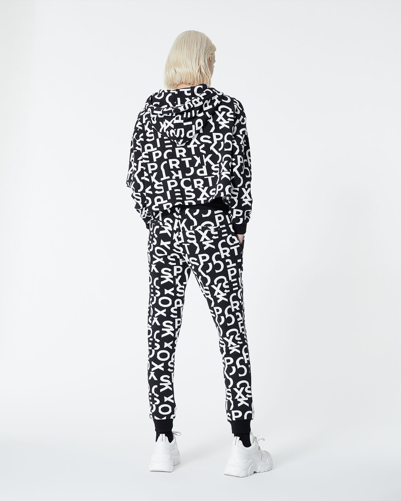 The Kooples FEMME BLACK WHITE jogging noir et blanc à imprimé all-over