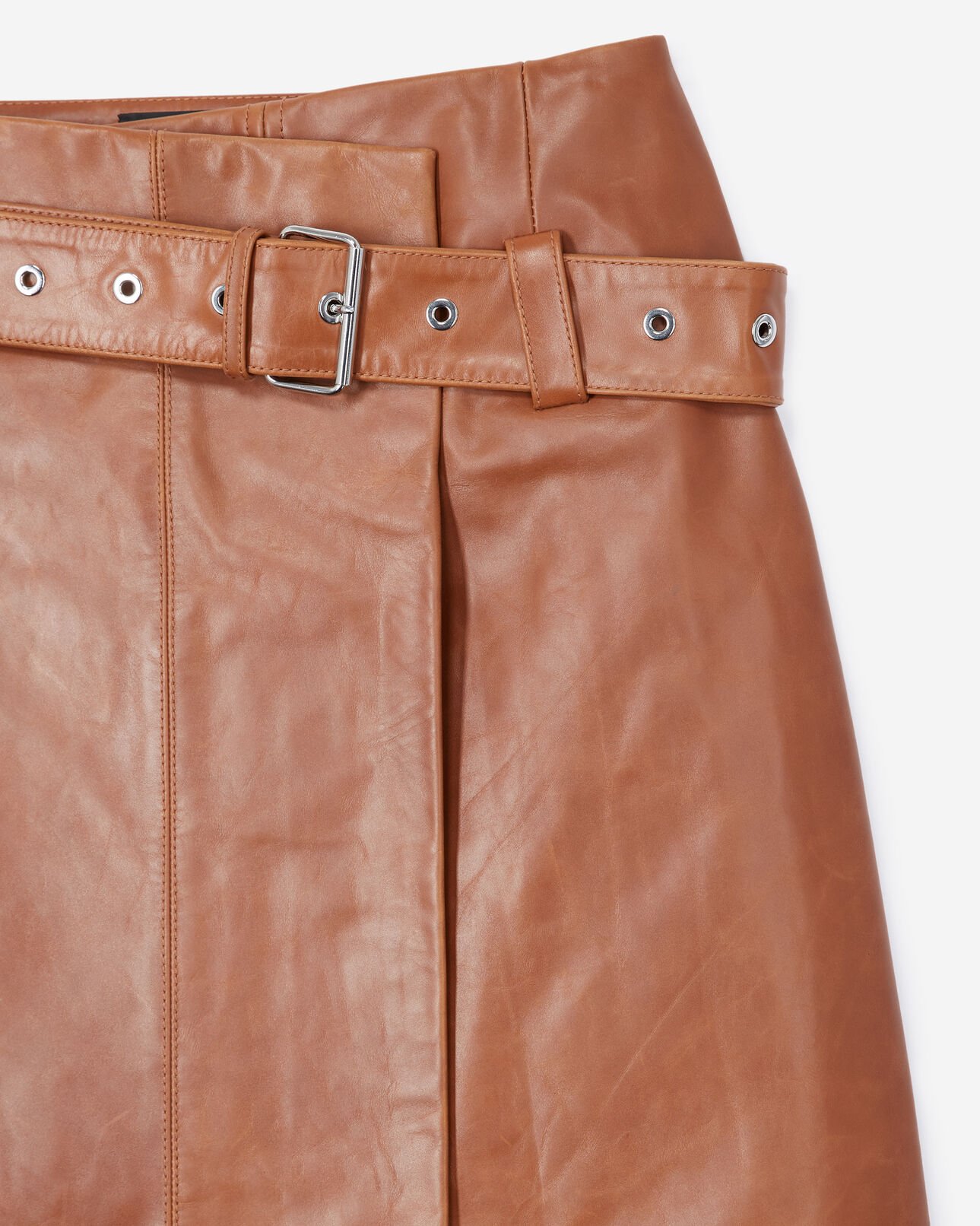 The Kooples FEMME BROWN jupe courte cuir marron ceinturée
