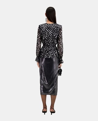 The Kooples FEMME BLACK SILVER top avec cœurs argentés noir