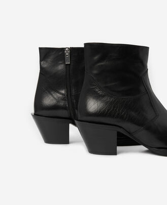 , BLACK, hi-res image number null