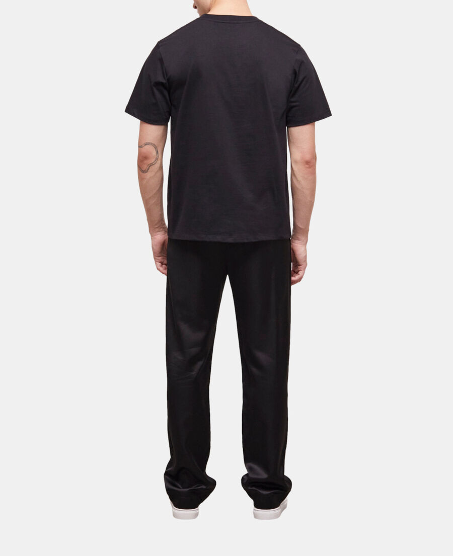 black logo t-shirt