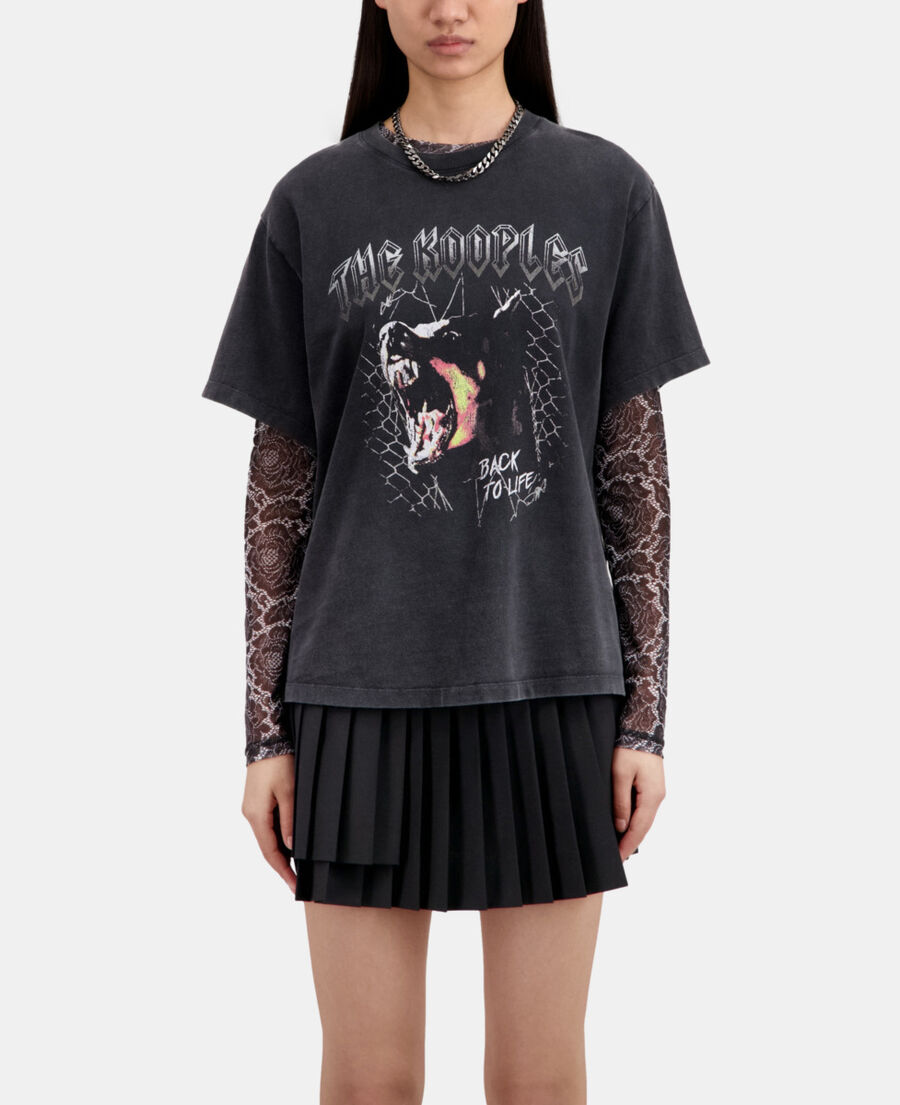 women's black t-shirt with barking dog serigraphy