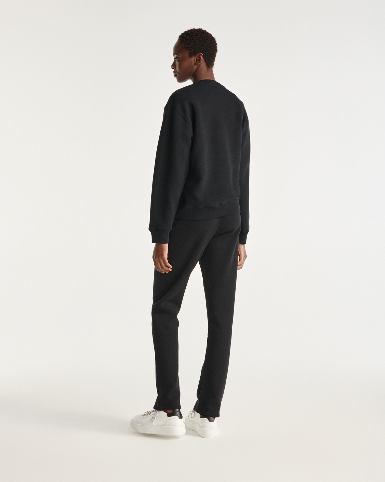 Jogginghose schwarz Logostickerei tonal, BLACK, hi-res image number null