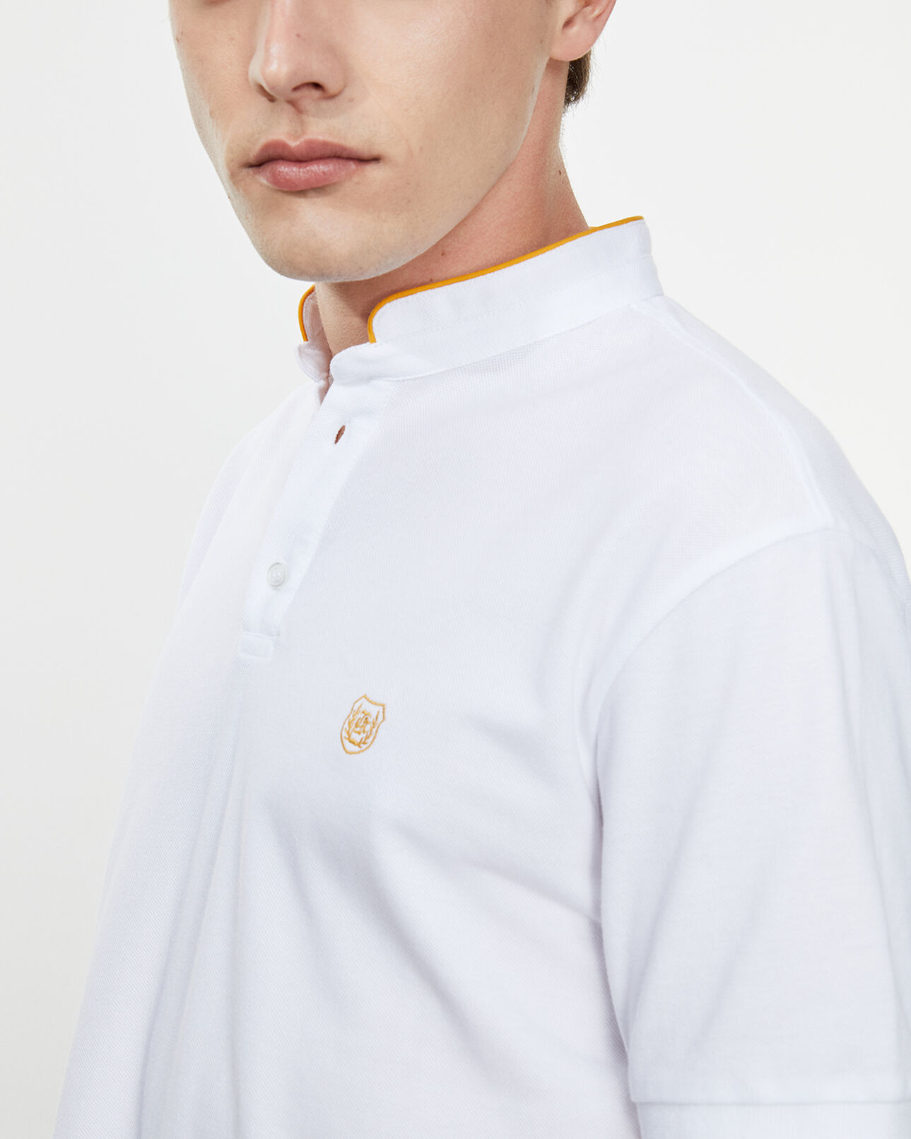 The Kooples MEN SNOW WHITE white cotton polo shirt with gold badge