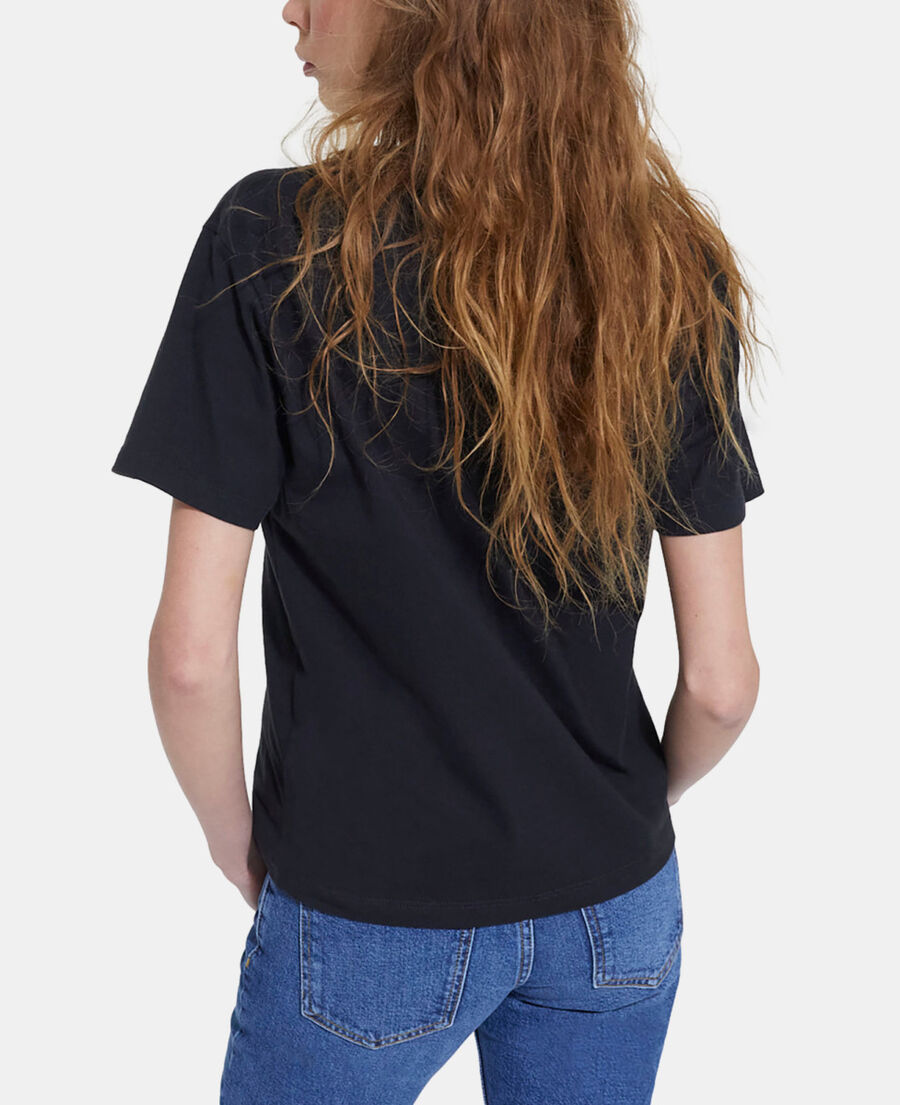 black cotton t-shirt