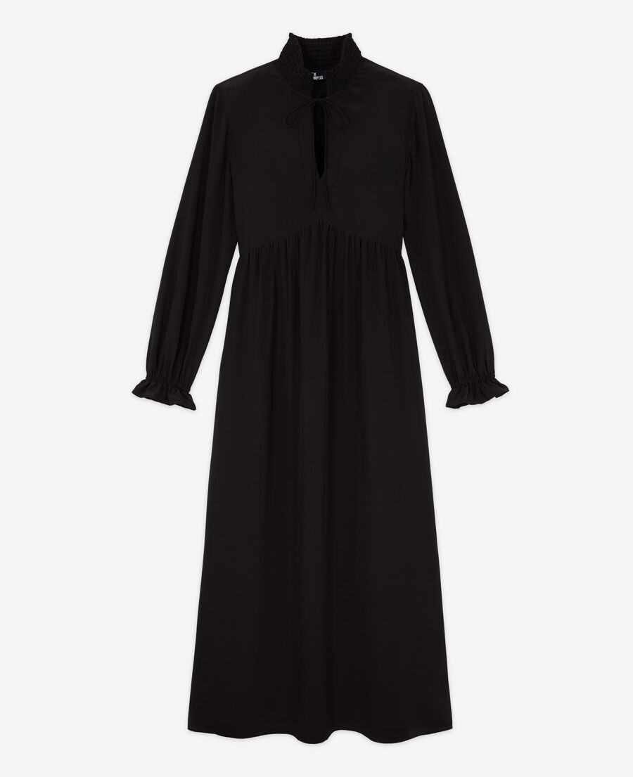 langes, schwarzes kleid aus seide