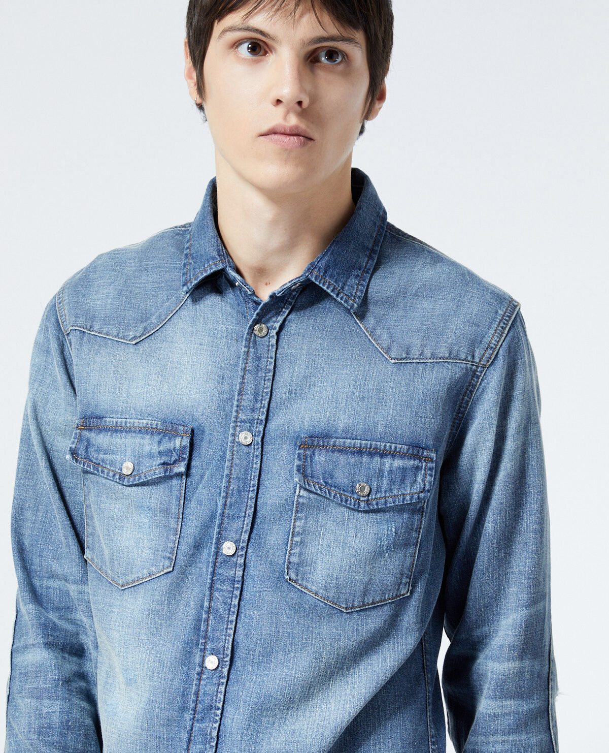 Buy Latest Classic Blue Denim Shirt Men at Great Price Online – VUDU