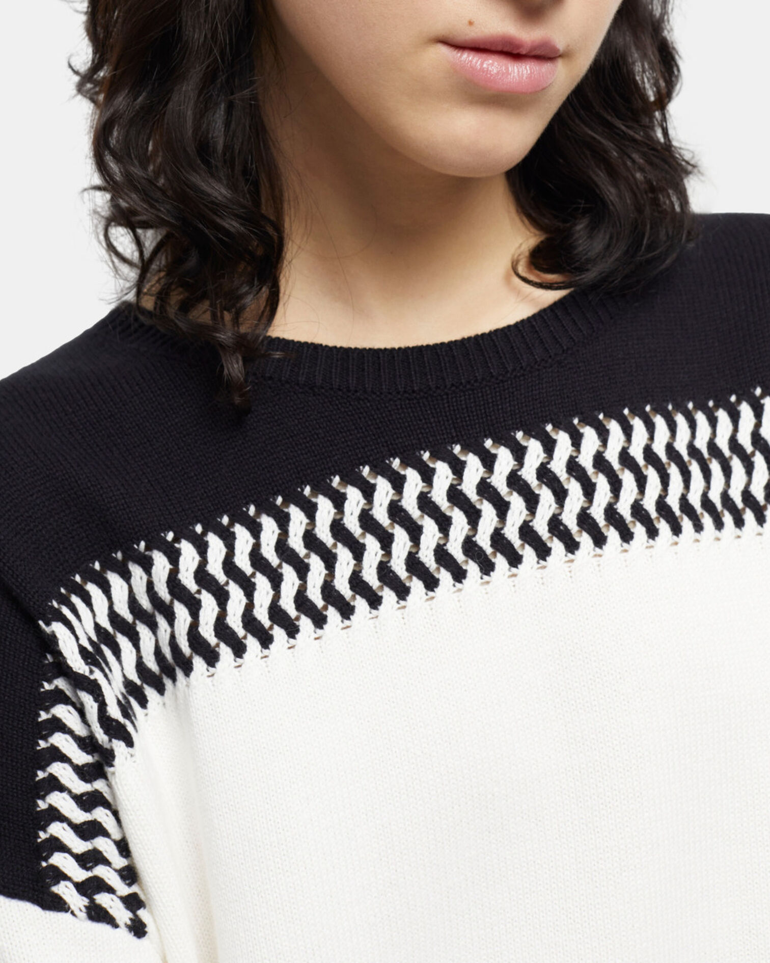 Pull bicolore, WHITE / BLACK, hi-res image number null