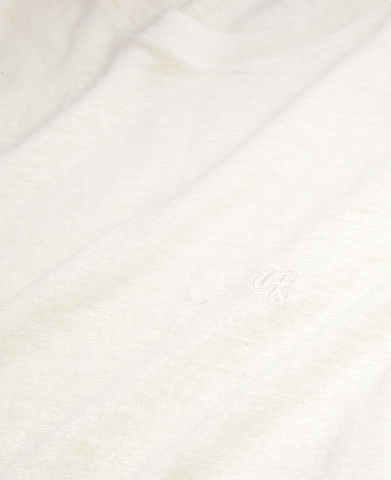 The Kooples HOMME ECRU t-shirt homme ecru en lin avec blason