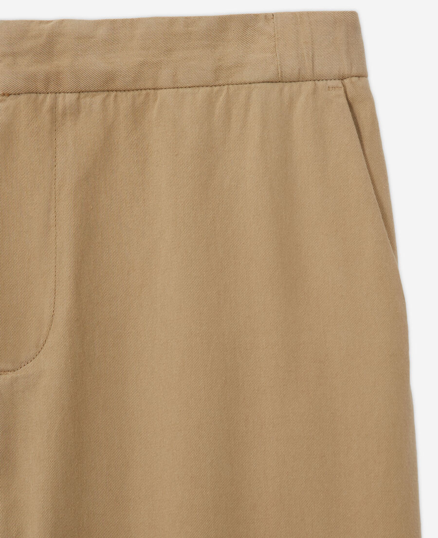 pantalón beige