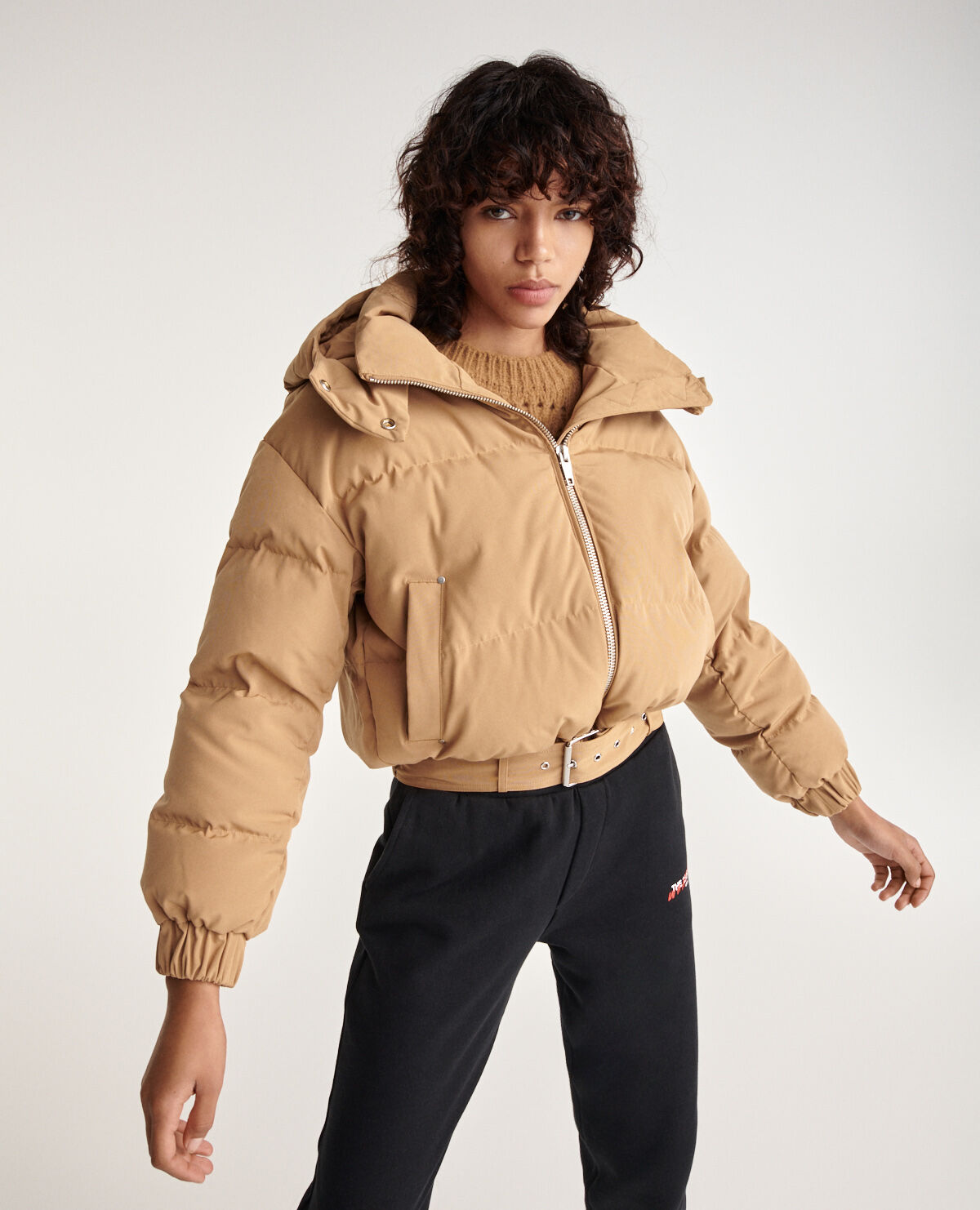 Doudoune beige matelassee a ceinture