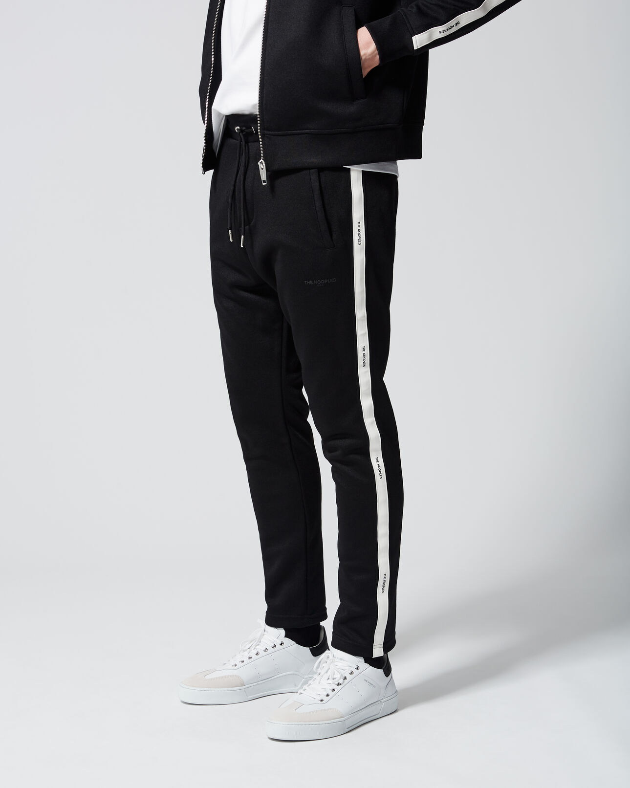 The Kooples HOMME BLACK jogging noir coton bandes effet cuir