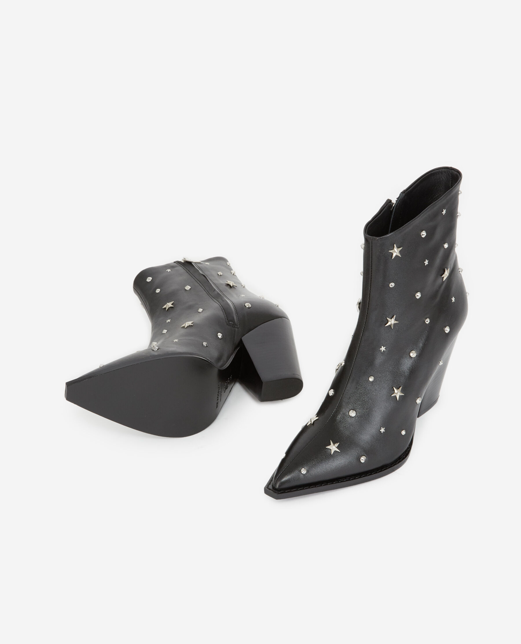 Heeled black ankle boots in leather w studs