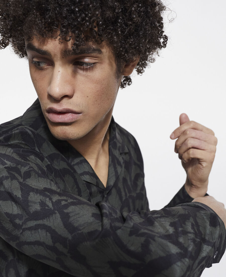 chemise col hawaïen en soie imprimée