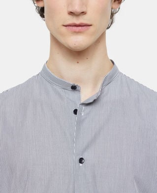 The Kooples HOMME BLACK WHITE chemise col officier slim à rayures
