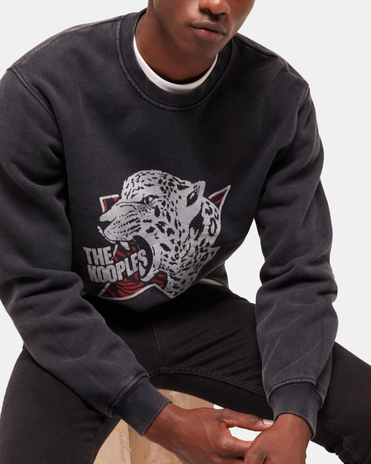 The Kooples HOMME BLACK WASHED sweatshirt sérigraphié tigre noir