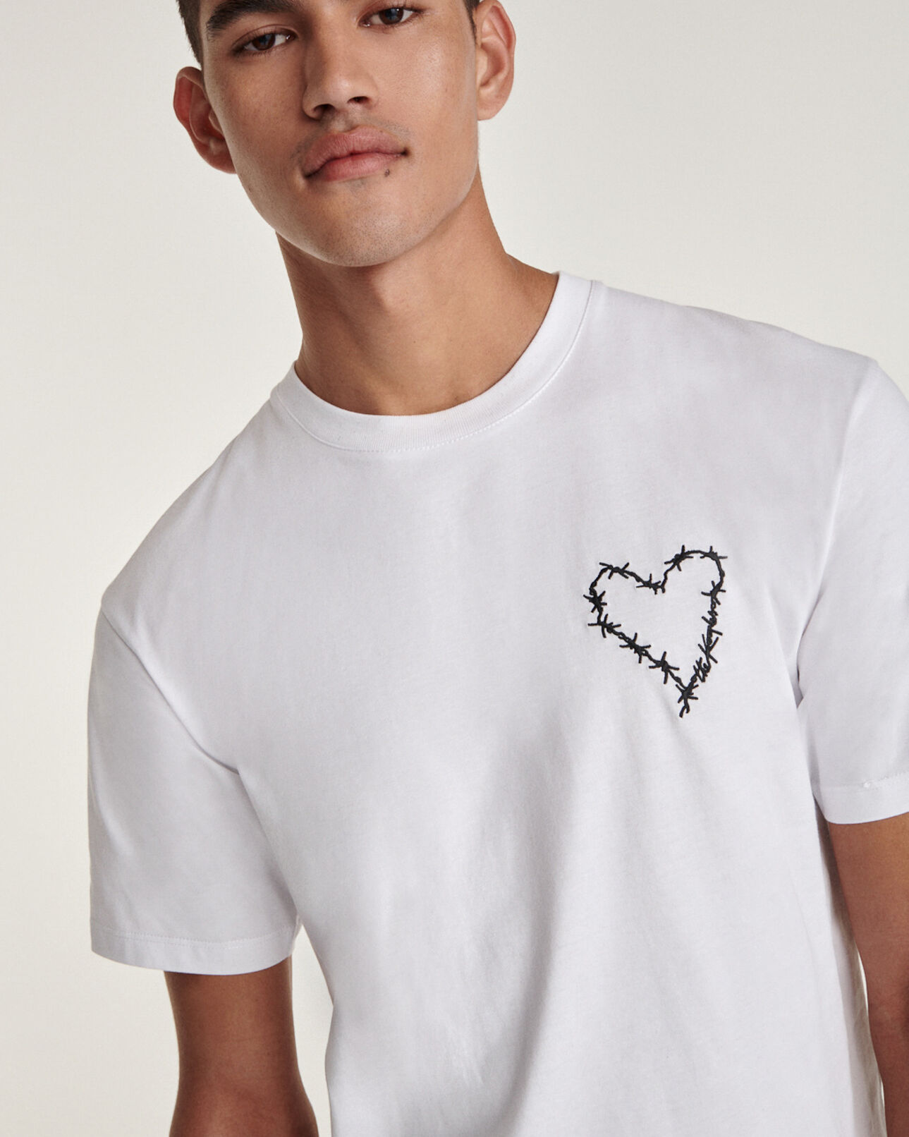 The Kooples HOMME WHITE t-shirt blanc à logo cœur cousu