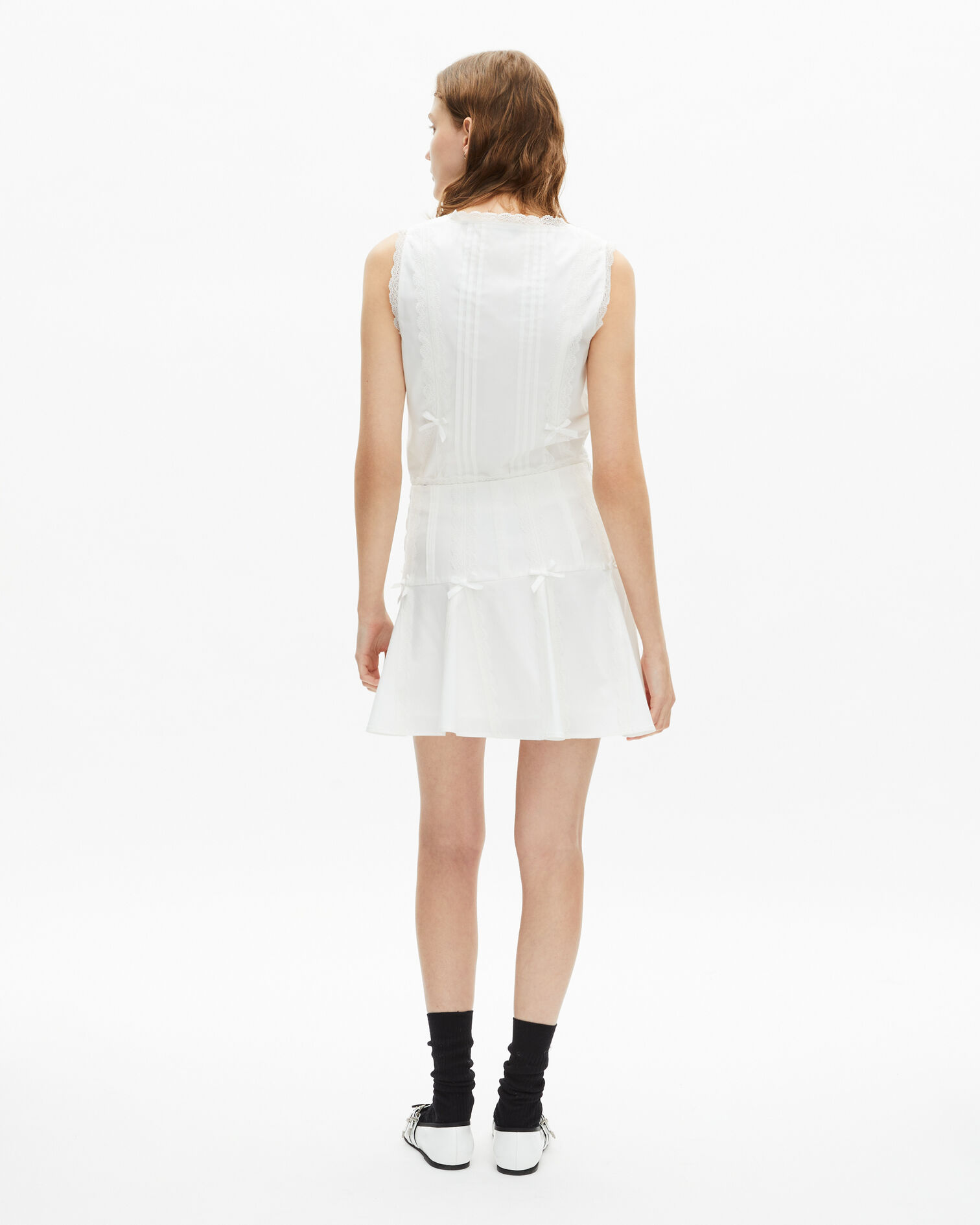 Short skirt with bow detail in ecru, ECRU, hi-res image number null