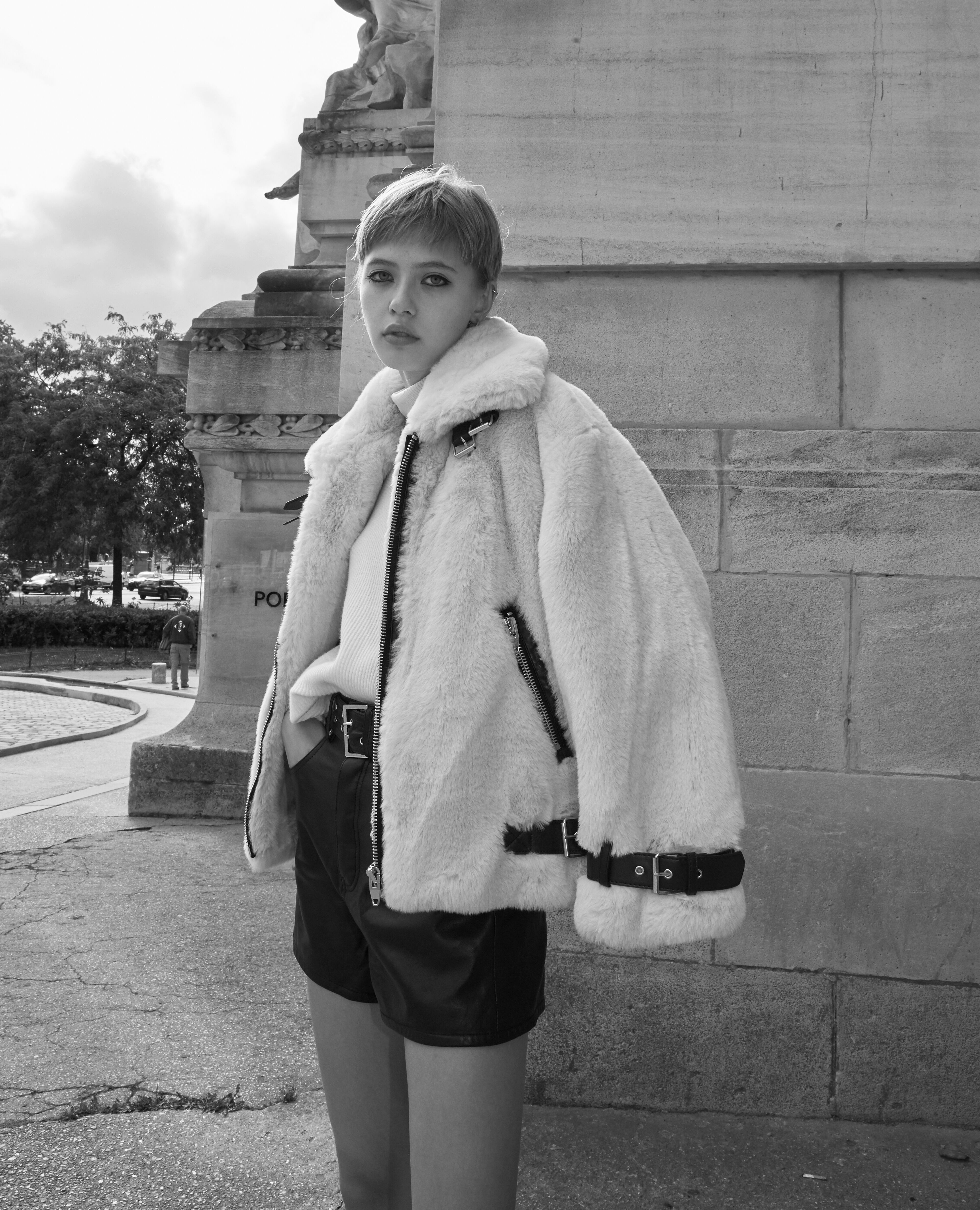 Short white online fur jacket
