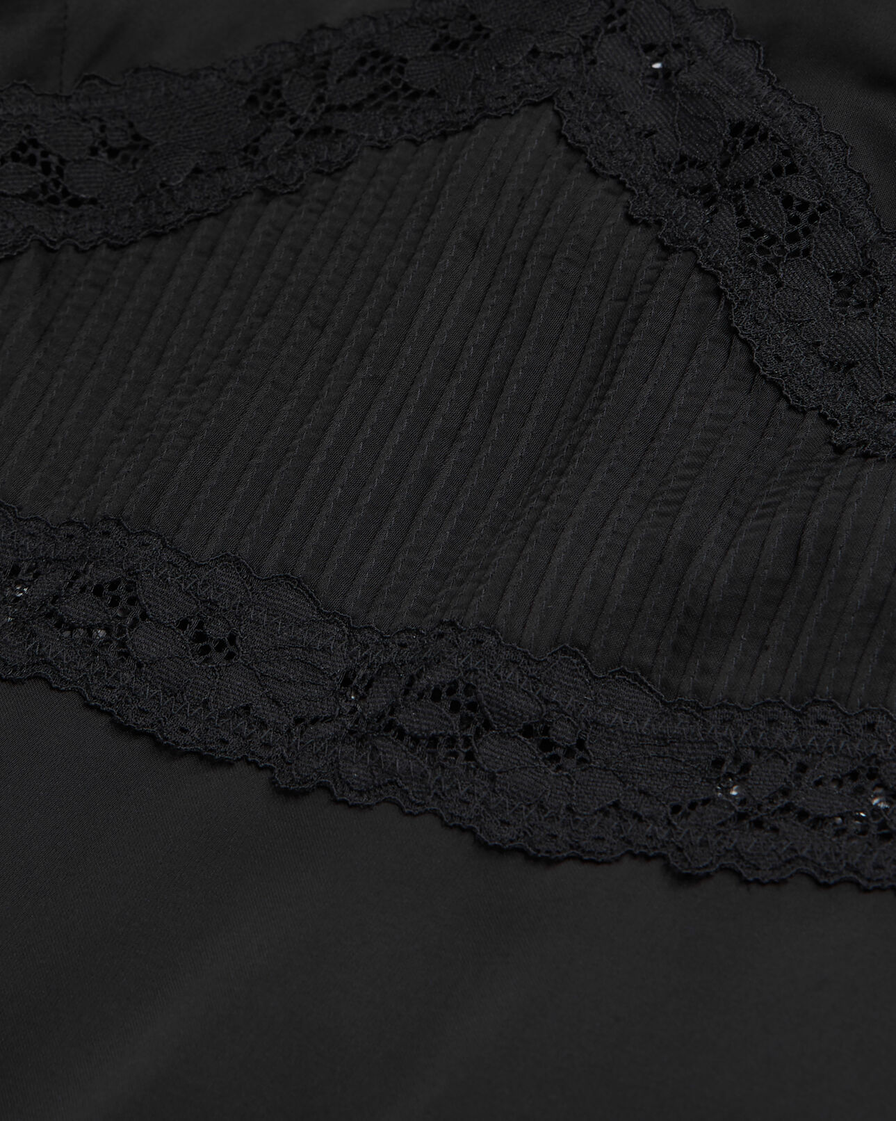 The Kooples FEMME BLACK top noir avec détails en dentelle