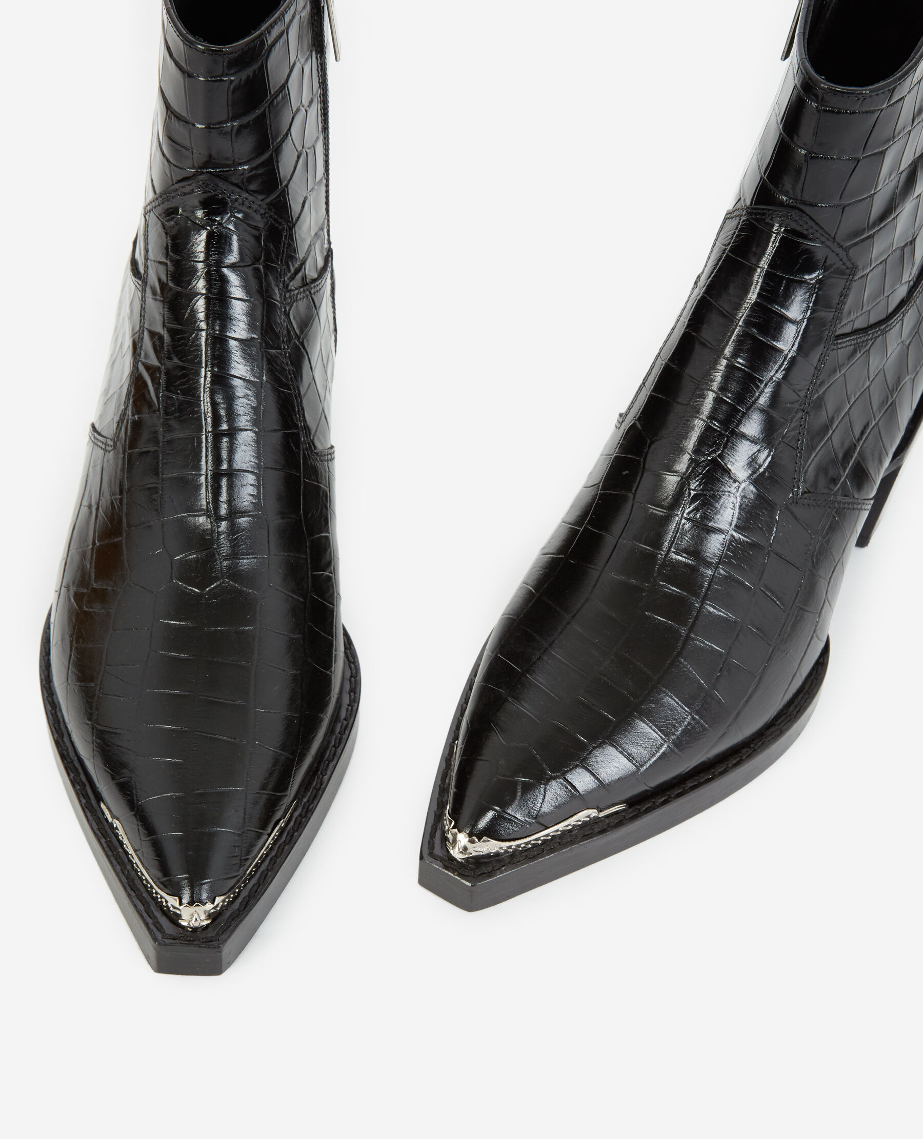 Black boots best sale croc print