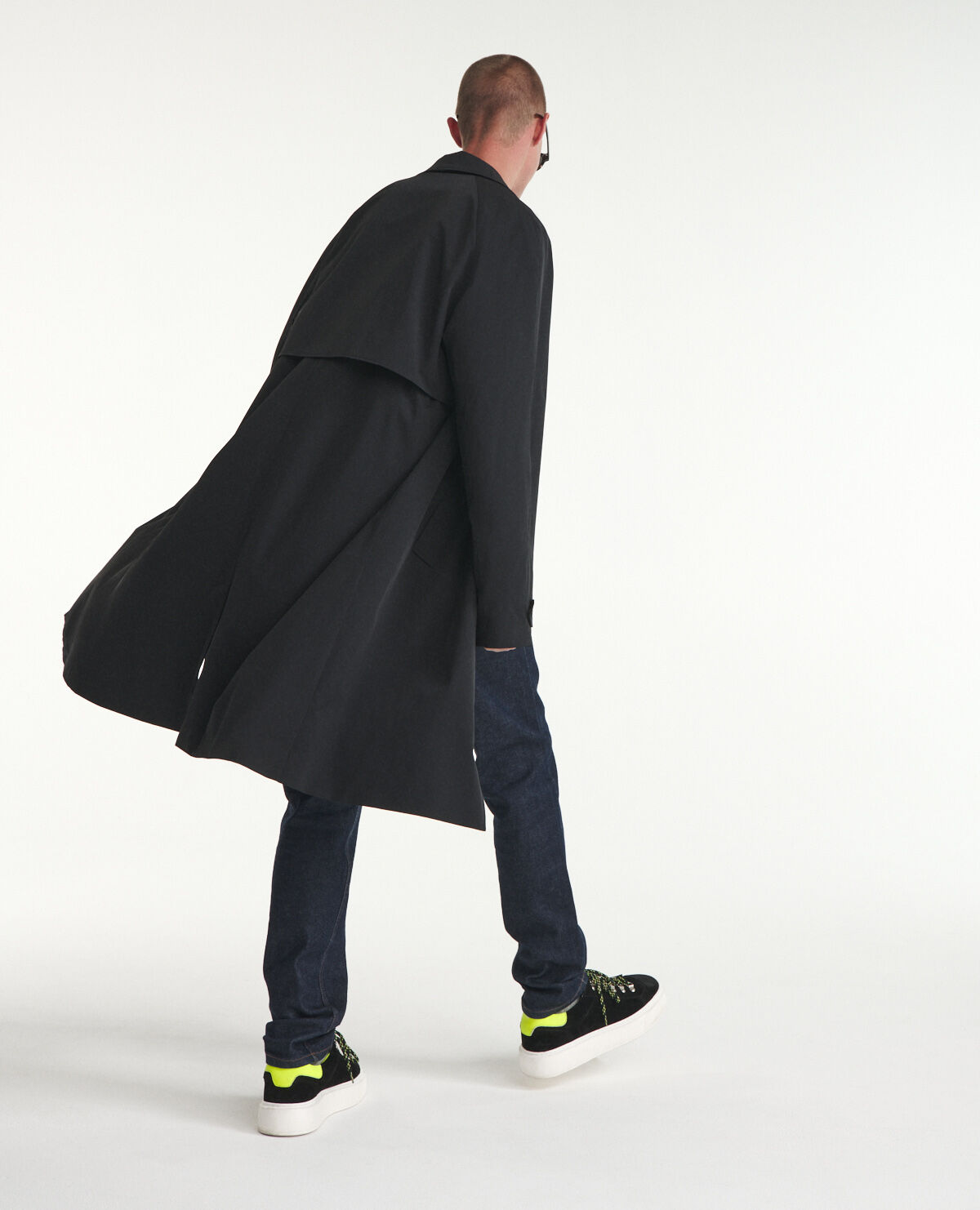 Long flowing outlet coat