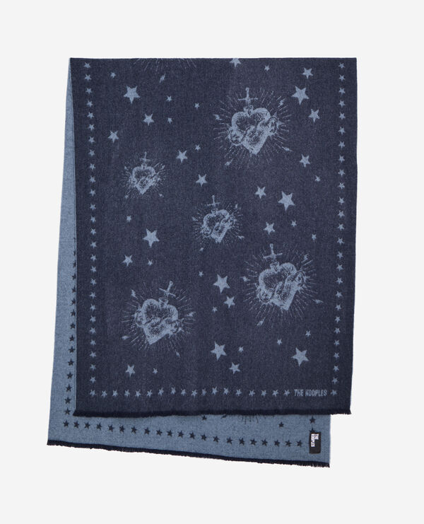 blauer schal aus wolle mit motiv