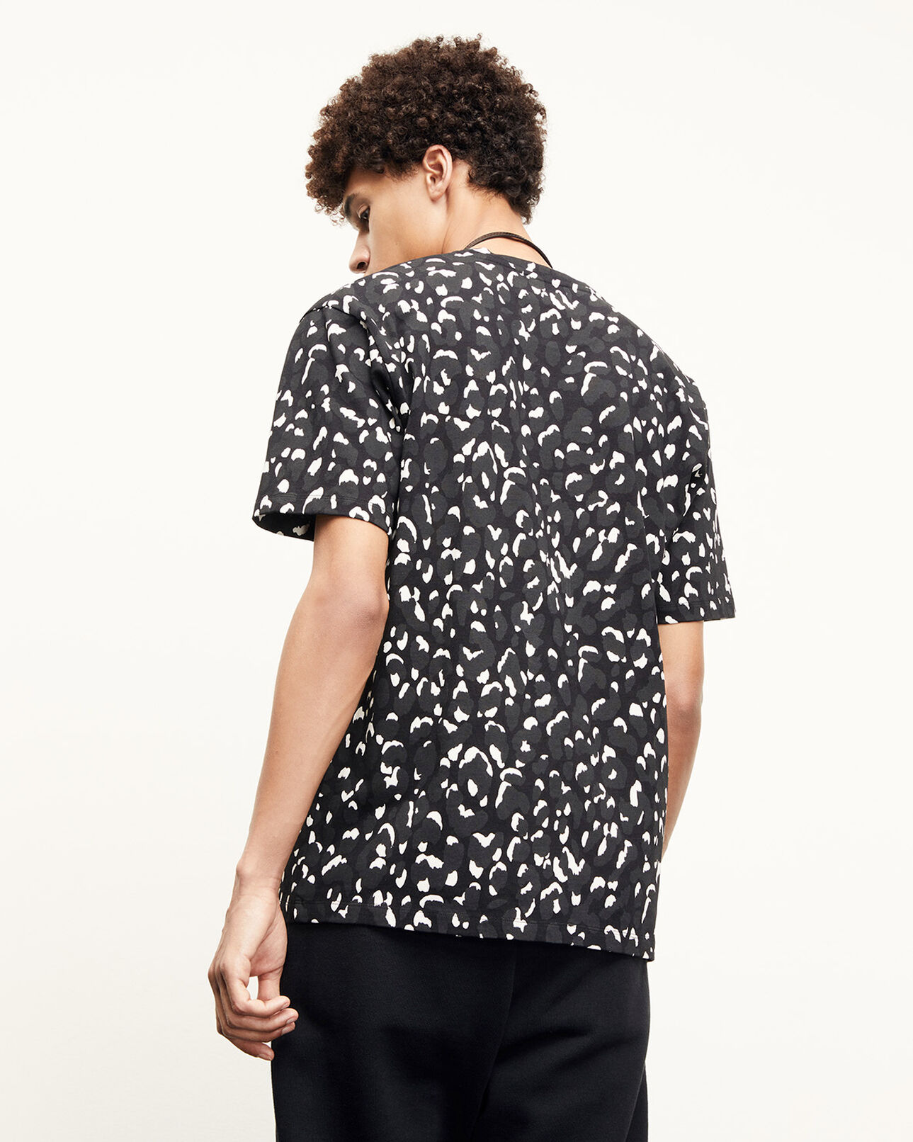 The Kooples HOMME BLACK WHITE t-shirt noir et blanc coton imprimé
