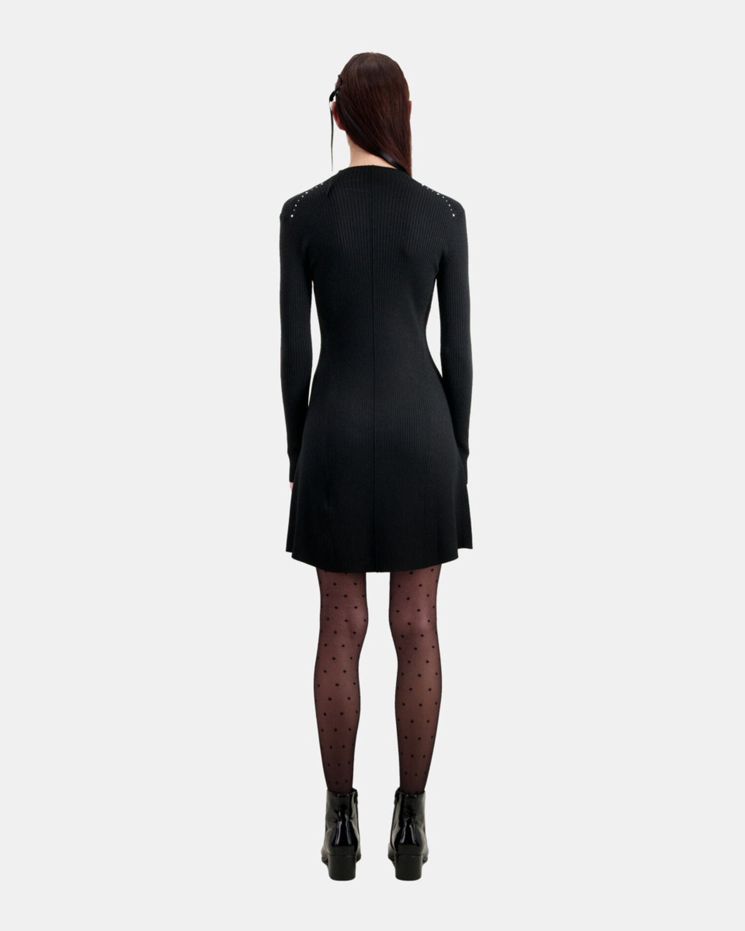 Schwarzes kurzes Strickkleid mit Nieten, BLACK, hi-res image number null
