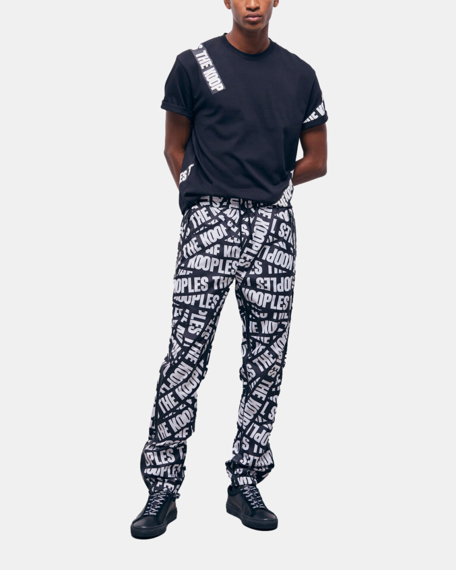 Jogginghose mit Logo-Tape, BLACK / WHITE, hi-res image number null