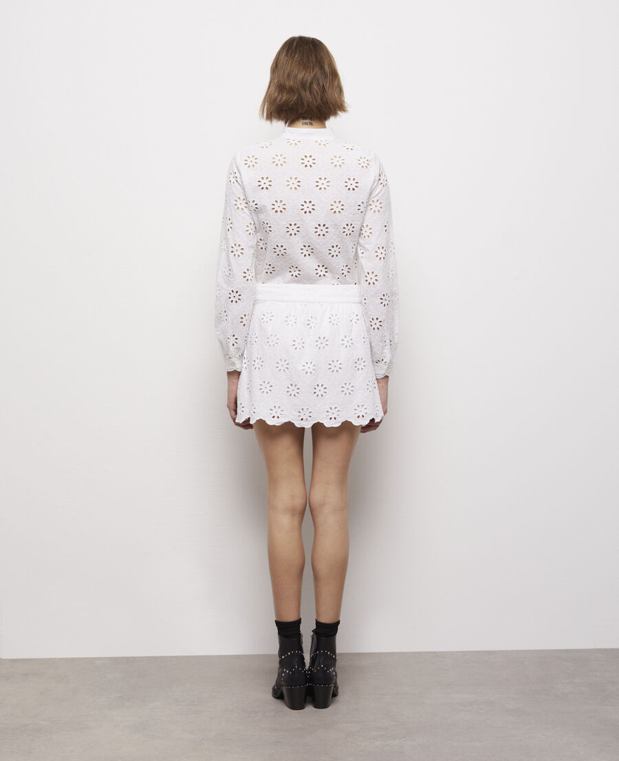 jupe courte blanche en broderie anglaise