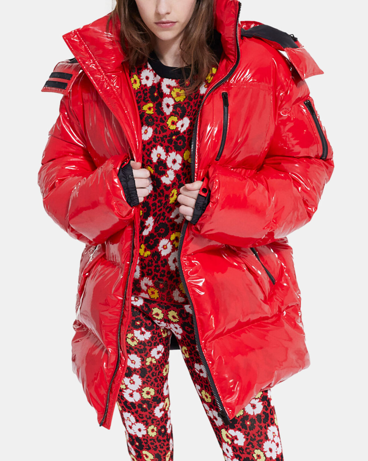 The Kooples FEMME RED doudoune oversize vinyle rouge bretelles à logo