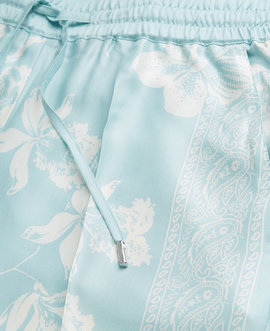 pantalon bleu et blanc motif foulard fluide