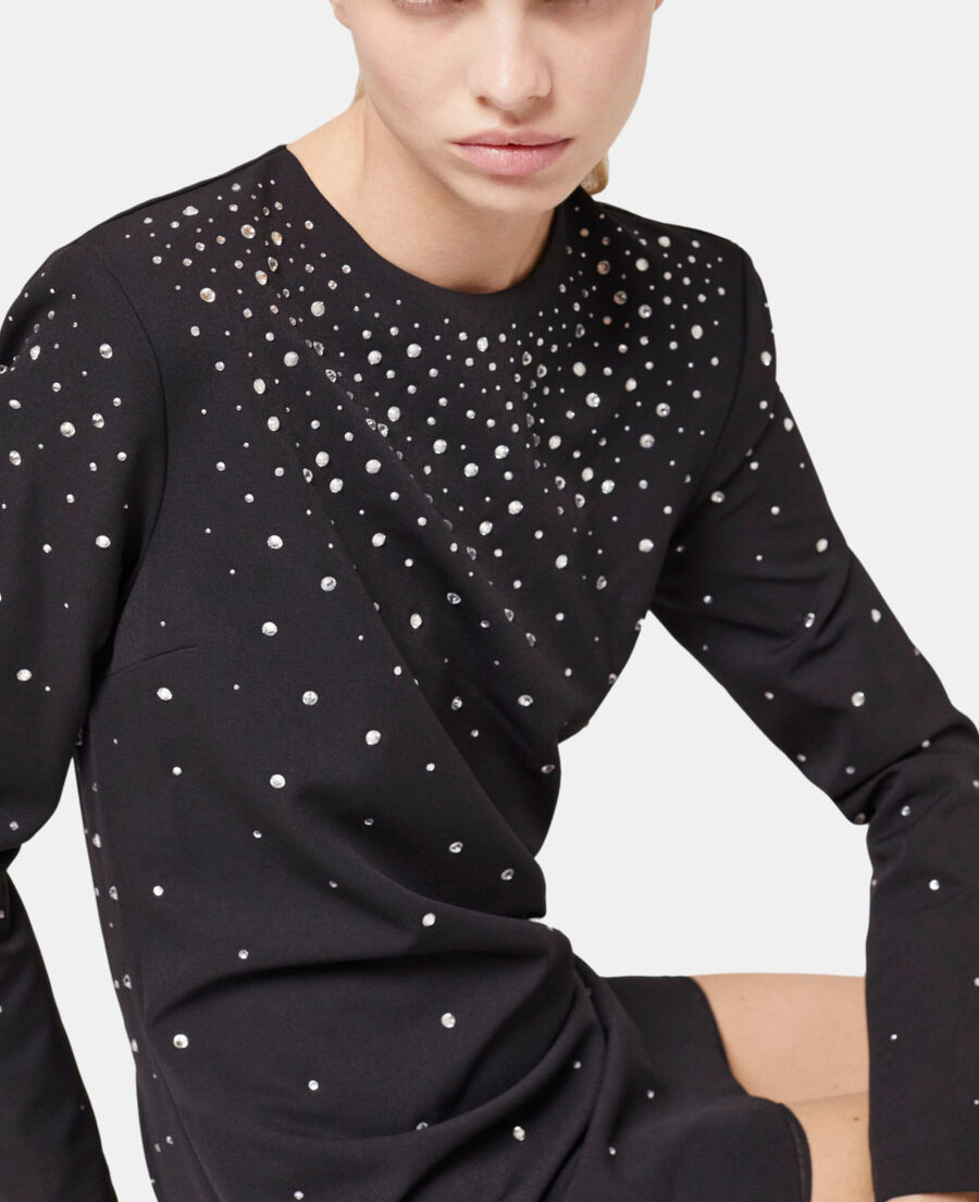 robe courte détails strass noire