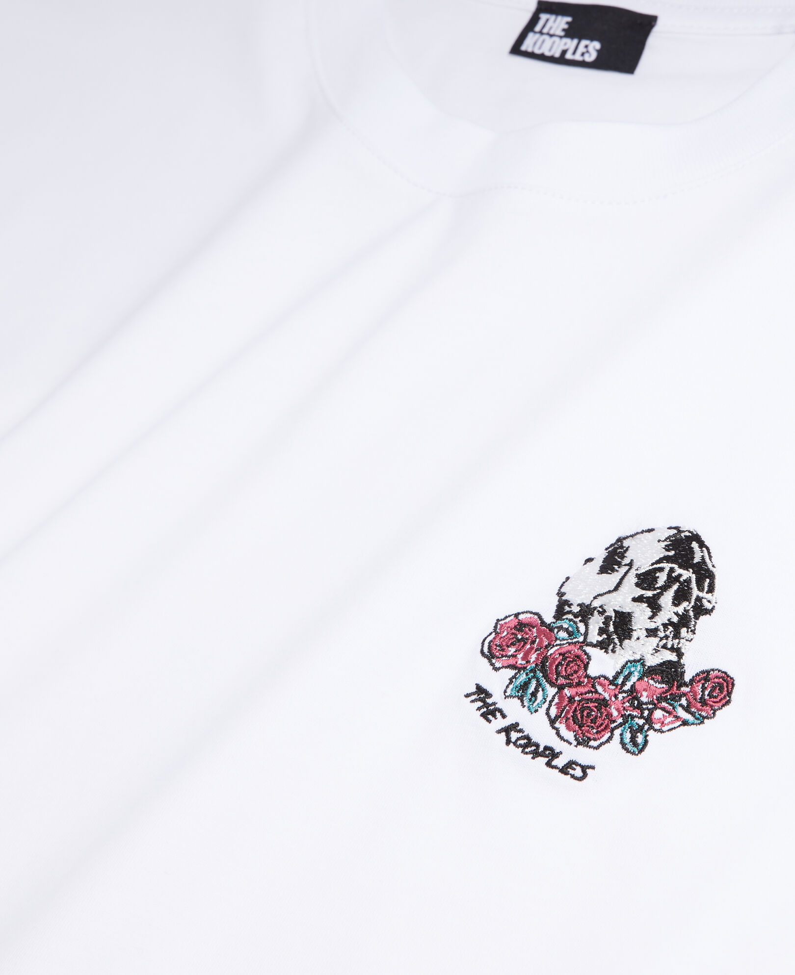 The Kooples HOMME WHITE t-shirt blanc avec broderie vintage skull
