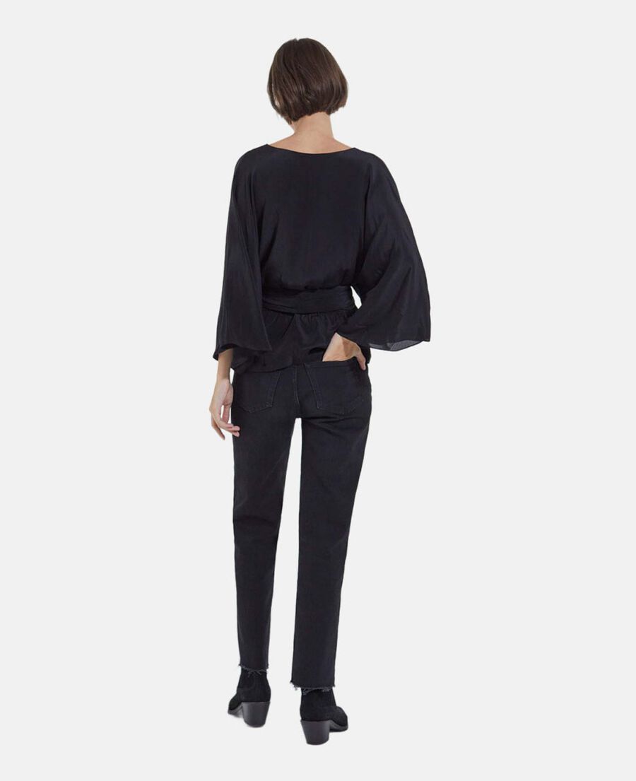 top kimono negro manga larga drapeado