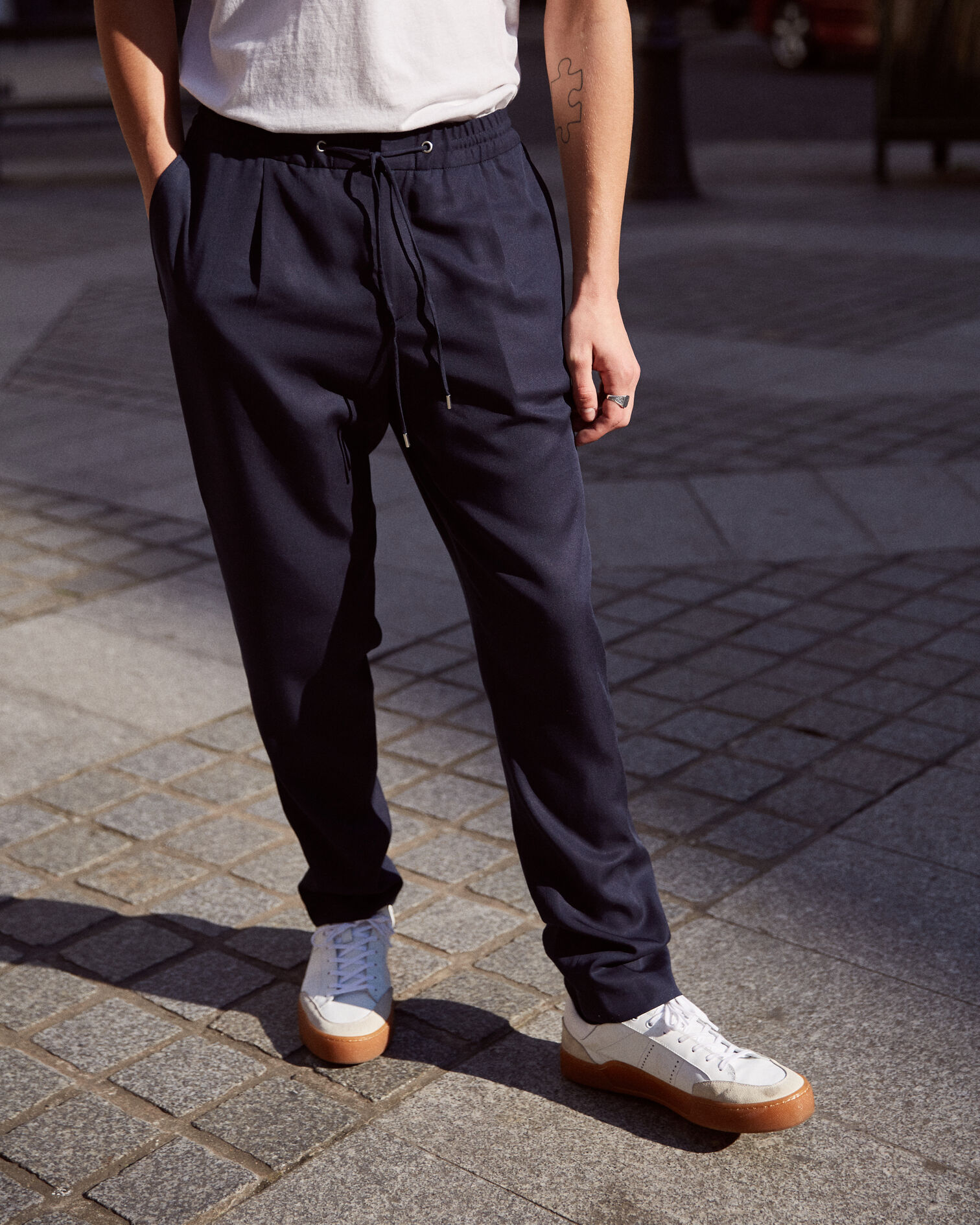 Navy blue cotton twill trousers with woven beige piping, NAVY, hi-res image number null