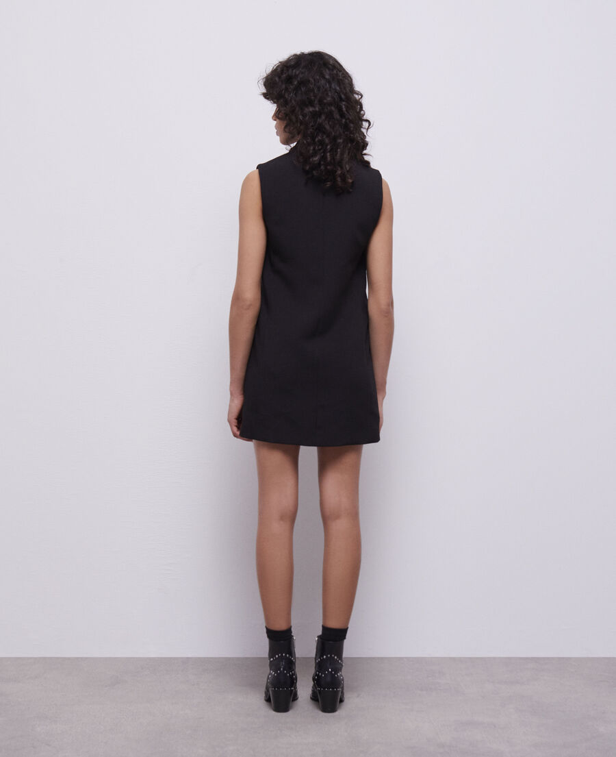 robe courte en crêpe noire
