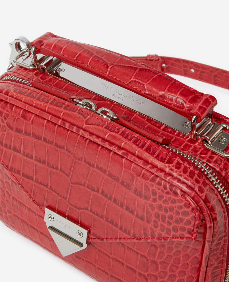 rote handtasche in krokooptik barbara