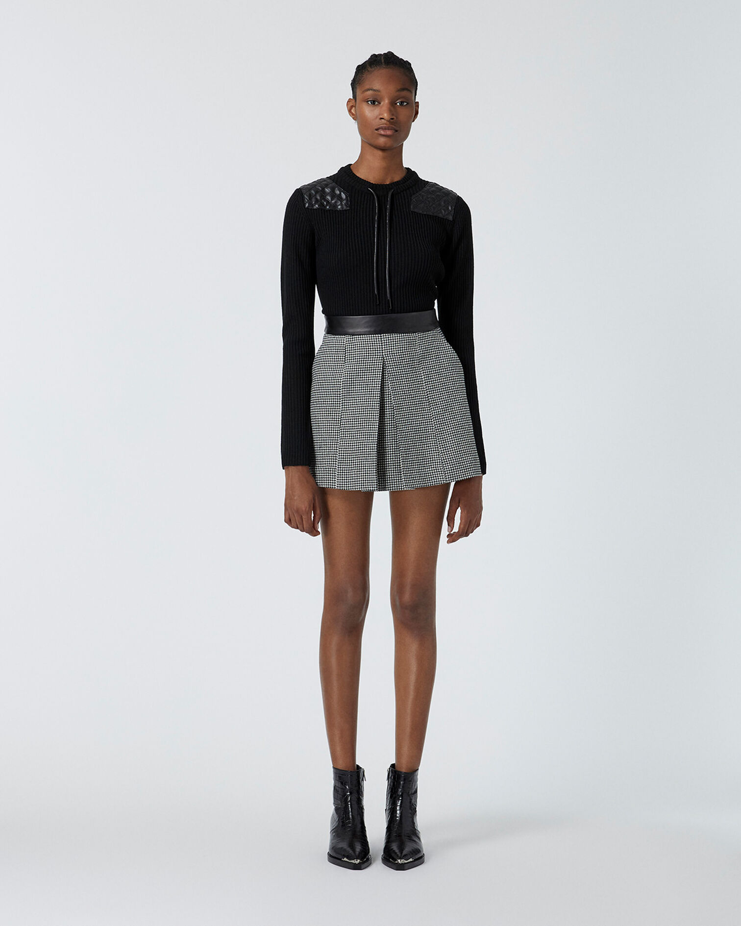 , BLACK, hi-res image number null