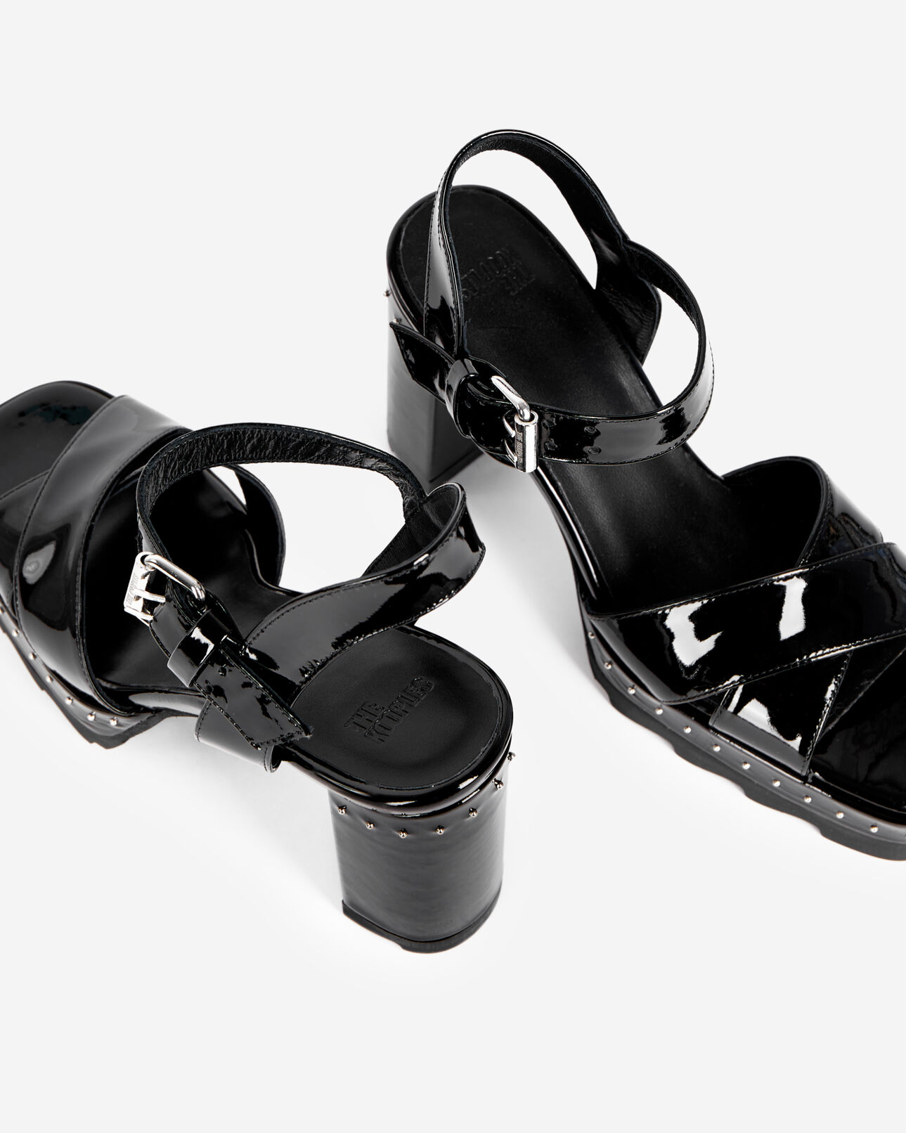 The Kooples FEMME BLACK sandales à talons en cuir verni noir