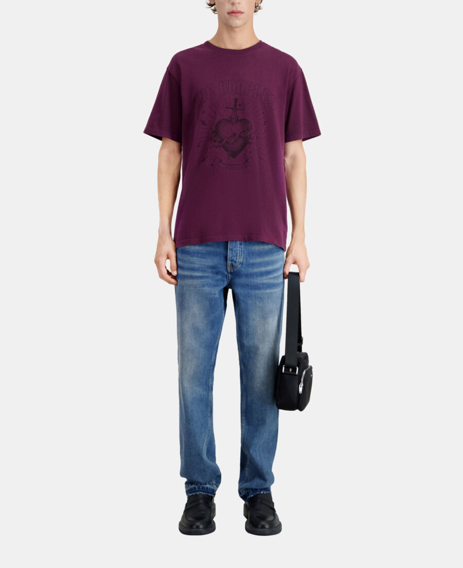 men's burgundy t-shirt with dagger through heart serigraphy