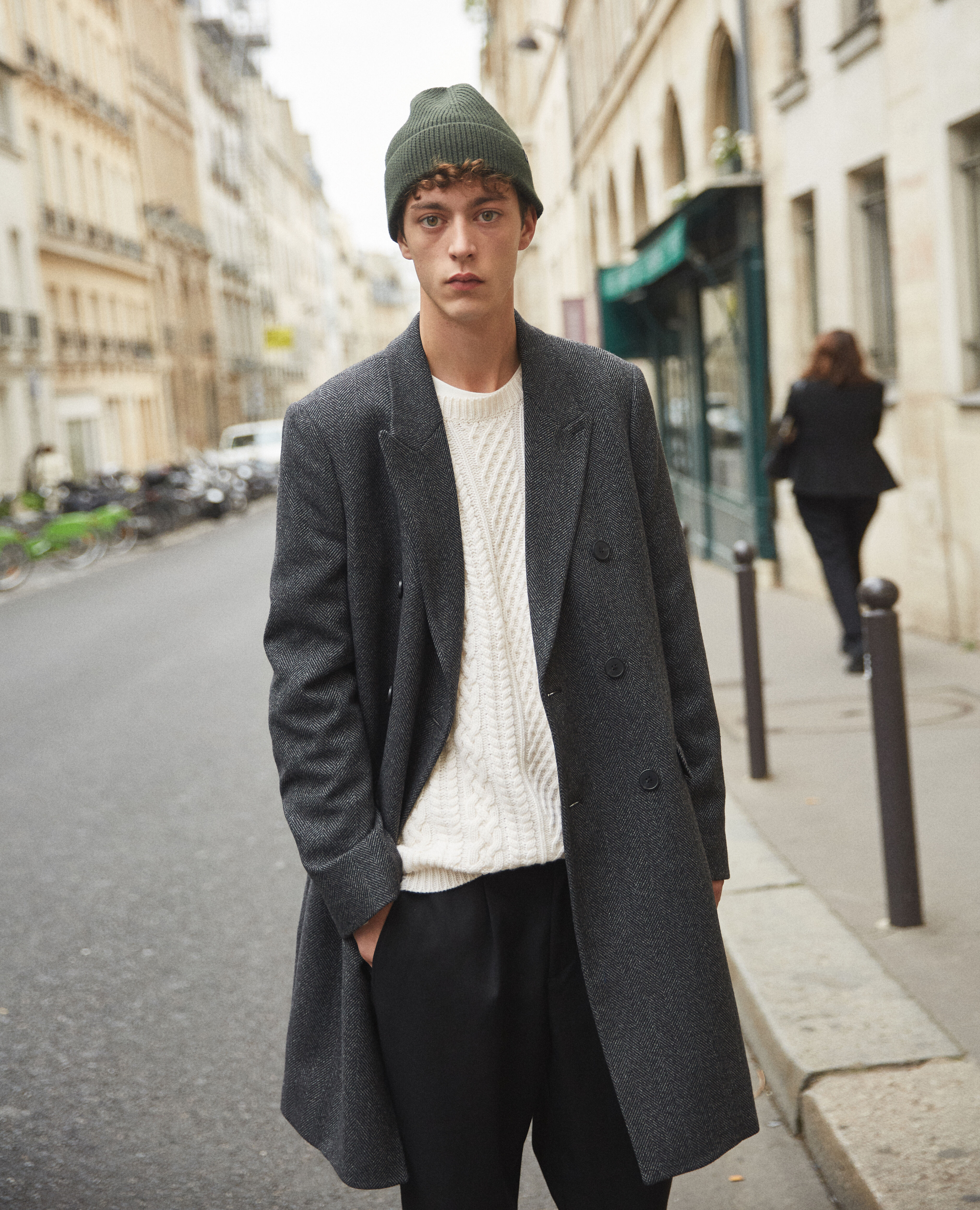 Manteau droit en laine noire chevron
