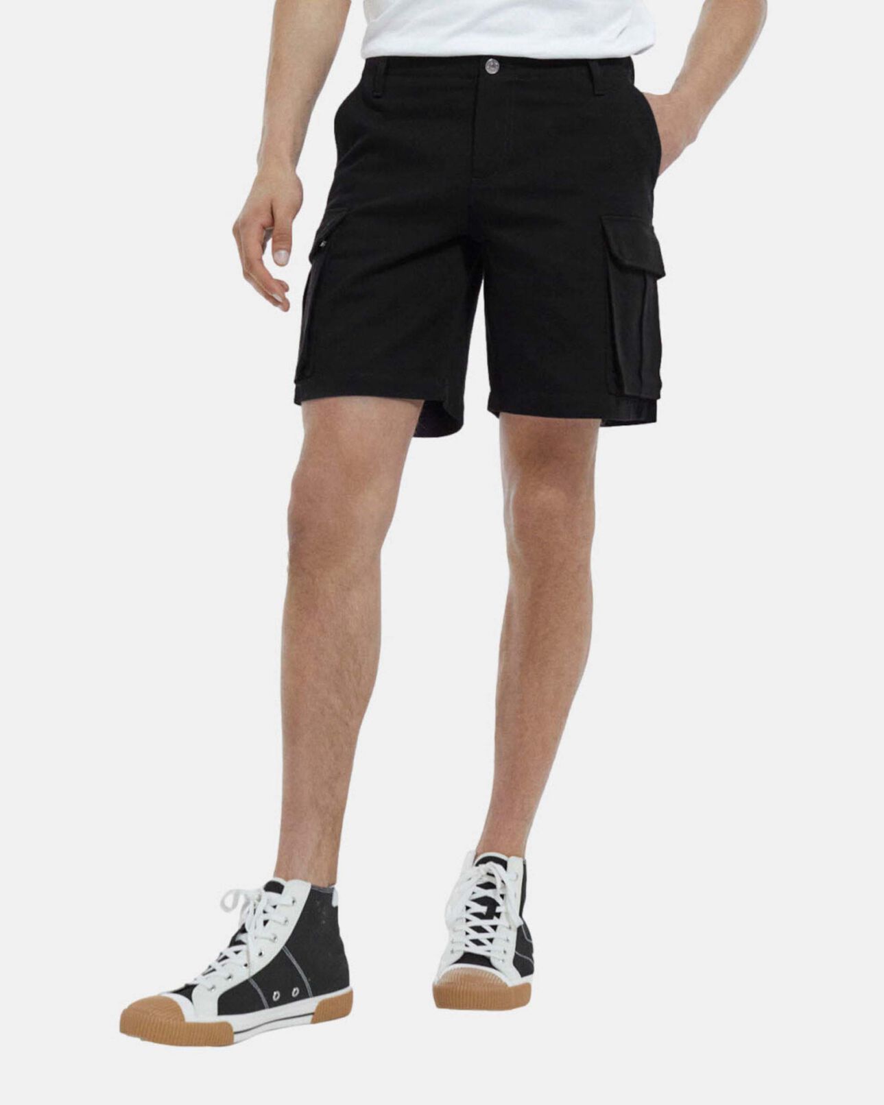 The Kooples HOMME BLACK short noir coton biologique à poches cargo
