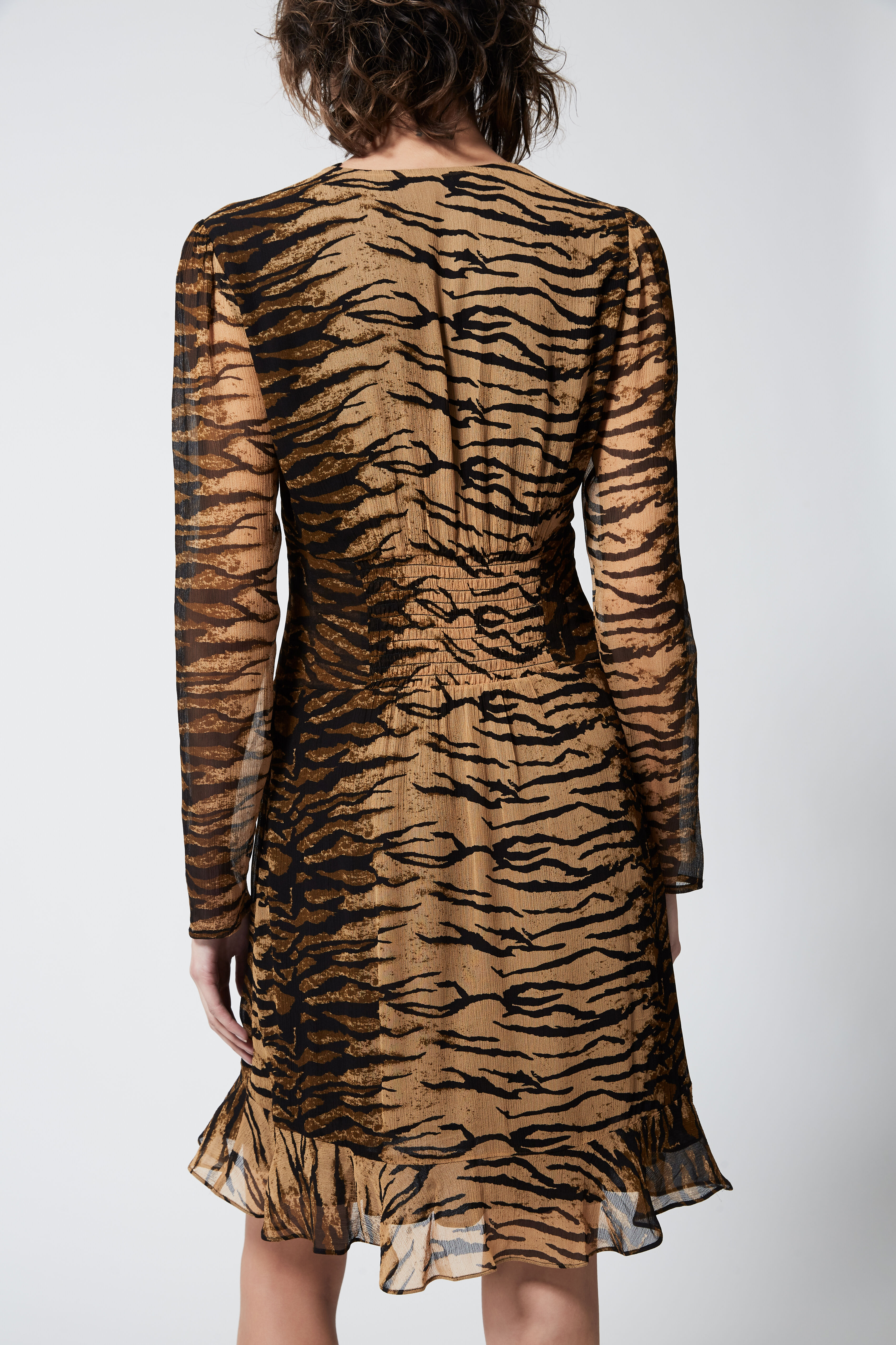 Boohoo tiger print outlet dress