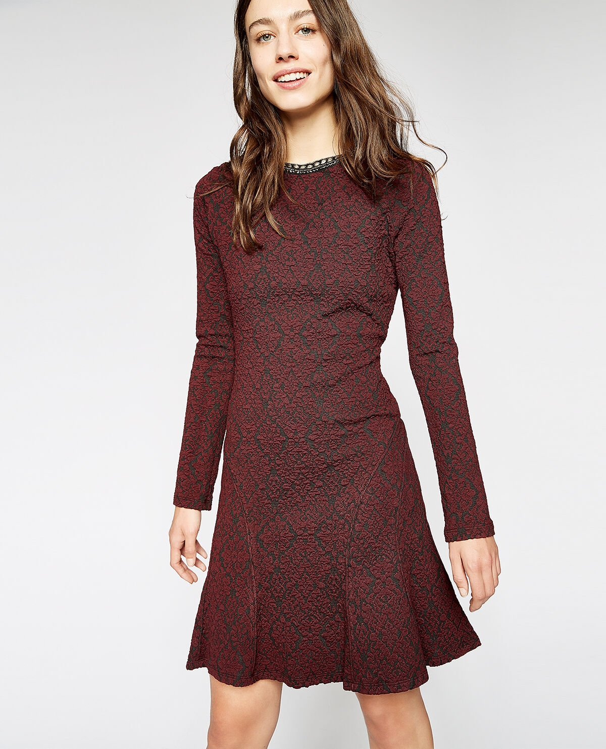 Robe 2025 droite bordeaux